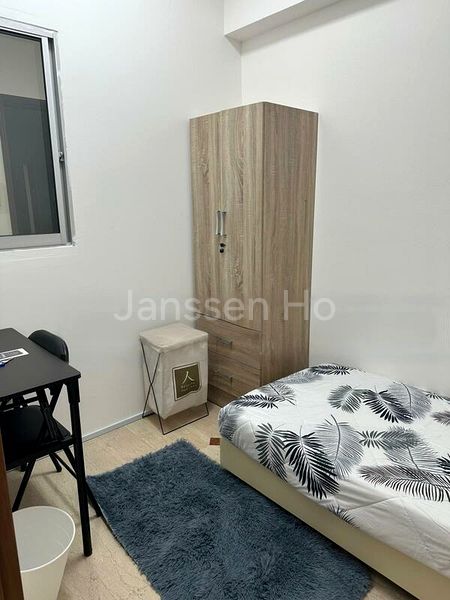 Room (Condo) for Rent in  Parkshore - Image 10